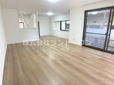 【居間・リビング】 | 所沢市若狭3丁目 | 約24.5帖のLDK