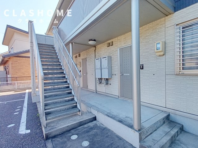 レセンテM　　　刈谷市の賃貸はクラスホーム刈谷店のエントランス
