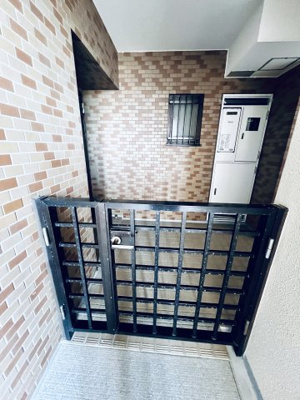 【玄関】 | ライオンズステーションプラザ大島 | 玄関ポーチ