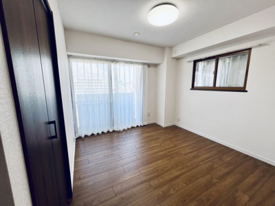 【寝室】 | ライオンズステーションプラザ大島 | 6.5帖