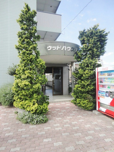 ウッドハウスⅡのエントランス|エントランスです