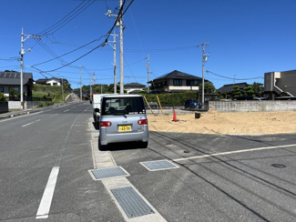 【前面道路含む現地写真】