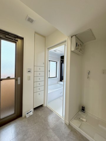 ーリヴィエールソフィア徳力ー4LDKー【小倉南区　中古マンション】の脱衣所|洗面脱衣室には収納も完備♪　　【小倉南区　中古マンション】