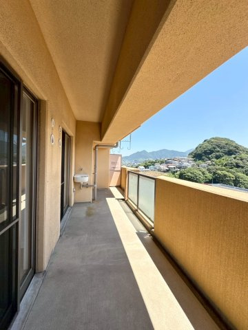 ーリヴィエールソフィア徳力ー4LDKー【小倉南区　中古マンション】のバルコニー|南向きの広いバルコニーから明るい眺望を堪能できます♪　【小倉南区　中古マンション】