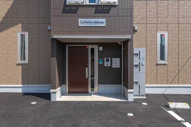 ラ・プティット・シャトウのエントランス
