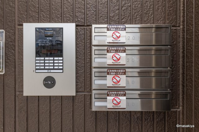 ラ・プティット・シャトウのエントランス