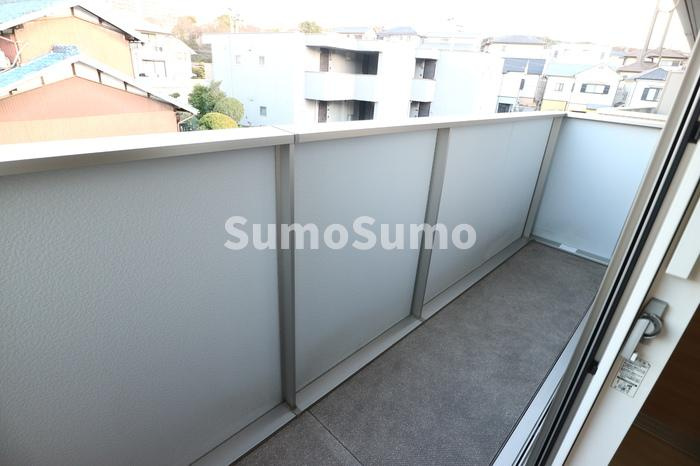 フローラのバルコニー|広々としたバルコニーです