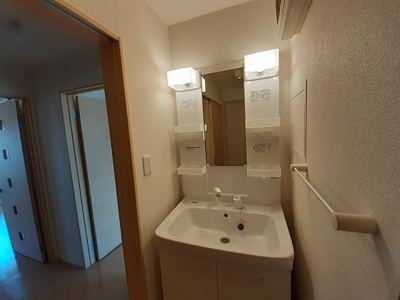 【洗面所】 | ひまわり | コンパクトで使いやすい洗面所