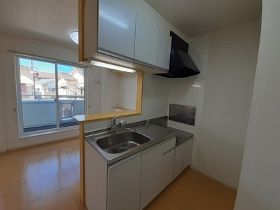 【キッチン】 | ひまわり | コンパクトなキッチンで掃除もラクラク