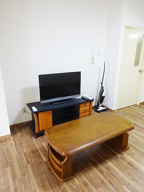 グランドール68の居間・リビング|テレビ