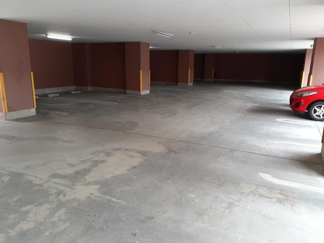 アルドーレ　（Ａｒｄｏｒｅ）の駐車場