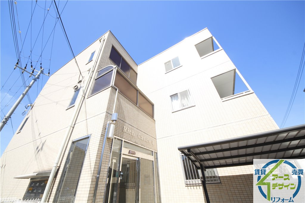 リッチ・キャッスルIIの外観