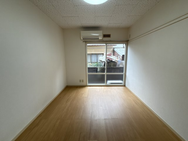 シングルハイツ若宮の寝室