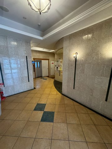 プレサンス新神戸のロビー