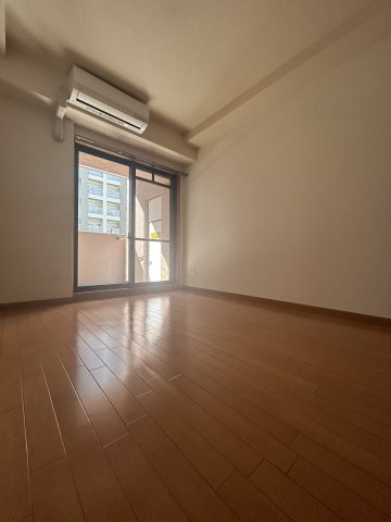 プレサンス新神戸の居間・リビング