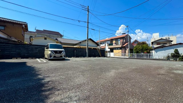 シャン・ド・フルール１の駐車場