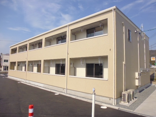 アント・クラントの外観