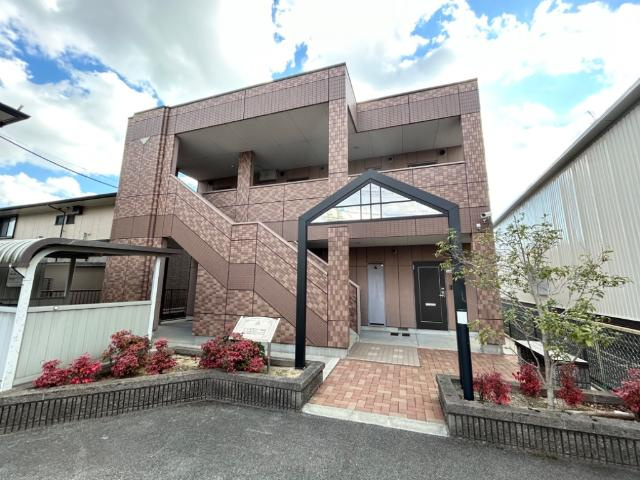 シャルマン・中島のエントランス|外観写真（昼）