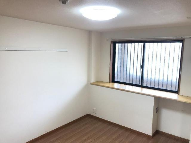 アベニール細江のキッチン|5.9帖洋室　寝室として