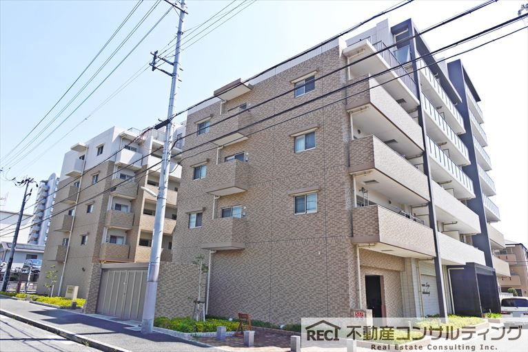 プレサンスロジェ東灘青木の外観|本庄小学校徒歩7分