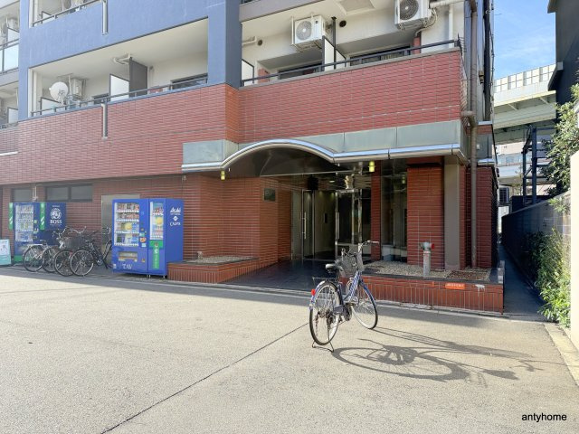 Do九条1のエントランス