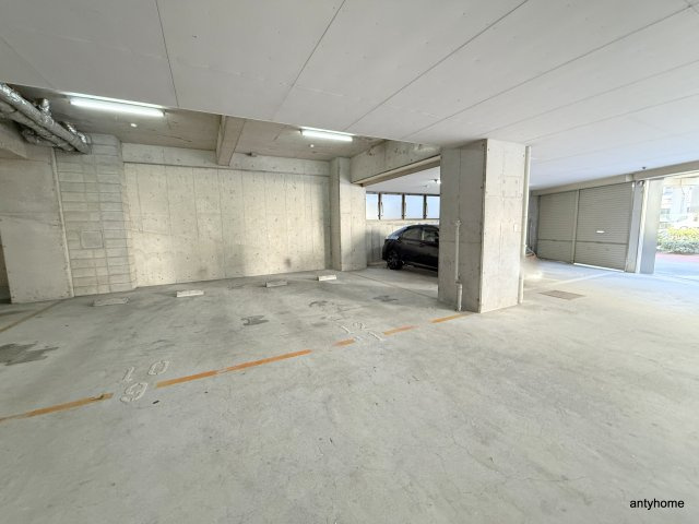 Do九条1の駐車場