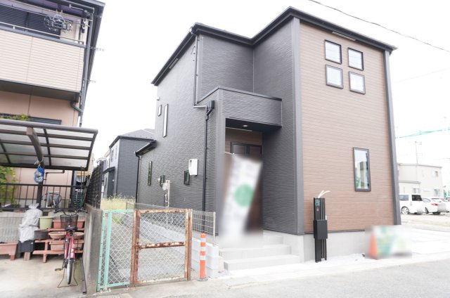 越谷市弥栄町2丁目 新築分譲住宅 全3棟 1号棟の外観