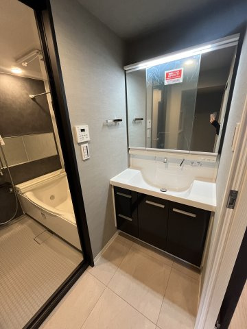 ライオンズマンション中央林間第７の独立洗面台