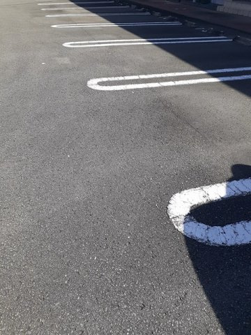 カトル・セゾン　Ⅱの駐車場|駐車場完備です