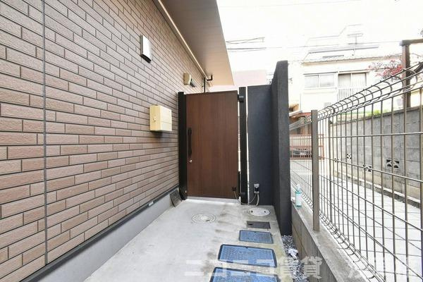 グランクオール池袋本町のロビー