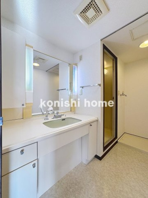 【トイレ】 | ドルフヤマノウチA | ※同タイプ、別部屋写真使用。