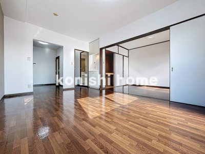 【居間・リビング】 | ドルフヤマノウチA | ※同タイプ、別部屋写真使用。