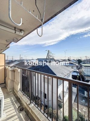 【居間・リビング】 | ドルフヤマノウチA | ※同タイプ、別部屋写真使用。