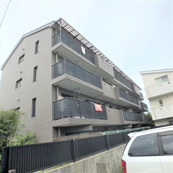 ファミール元桜田の外観