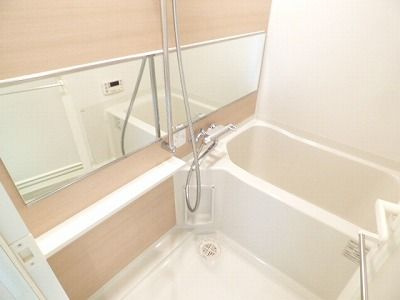 【浴室】 | エンクレスト舞鶴II | 別号室の写真になります。現況優先。