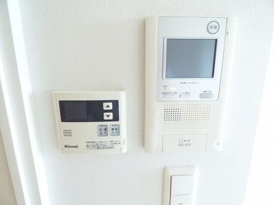 【セキュリティ】 | エンクレスト舞鶴II | 別号室の写真になります。現況優先。