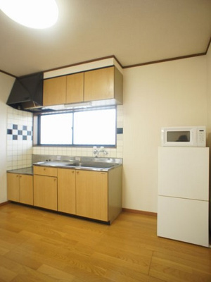 【設備】 | ツムラハイツ | 冷蔵庫と電子レンジが付いています♪