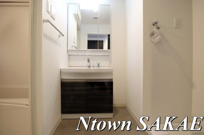 【洗面所】 | GRANDUKE正木 | スペースが確保できる洗面所です