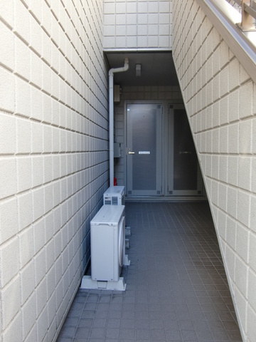 アイビーハウスのエントランス|共用廊下