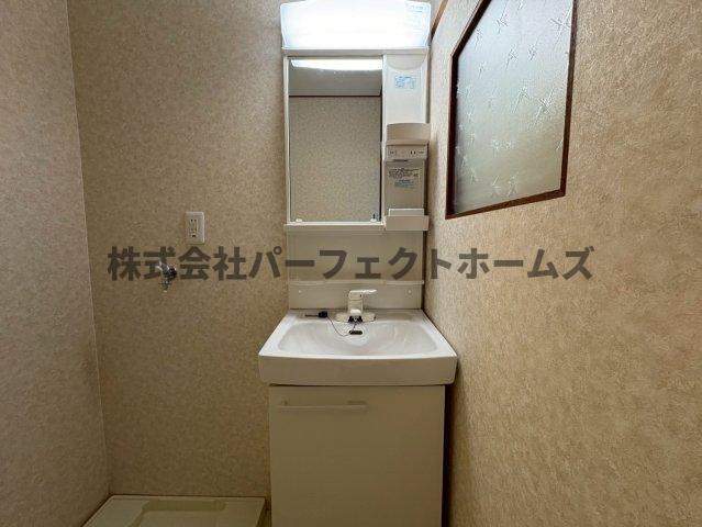 茄子作2丁目戸建　賃貸の洗面所|スペースが確保できる洗面所です