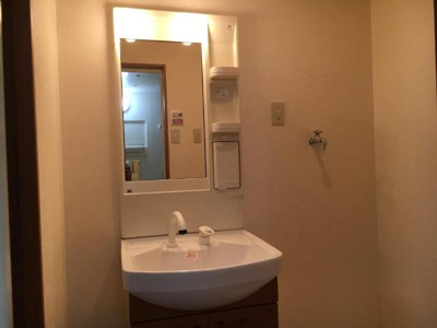 【洗面所】 | Ｃｈｅｚ－ｍｏｉ 神畑（シェモアカミハタ） | 洗髪洗面化粧台