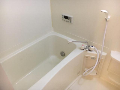 【浴室】 | Ｃｈｅｚ－ｍｏｉ 神畑（シェモアカミハタ） | バス