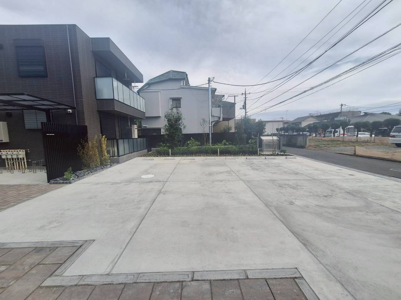 牟礼アパートメントの駐車場