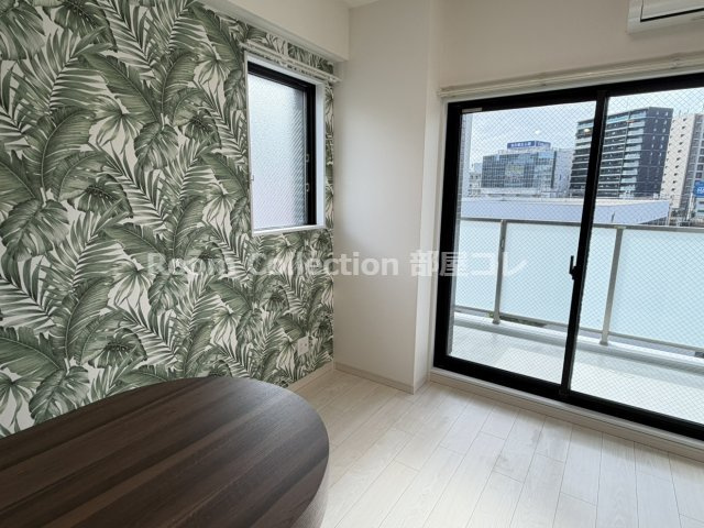 エステシア名駅の居間・リビング