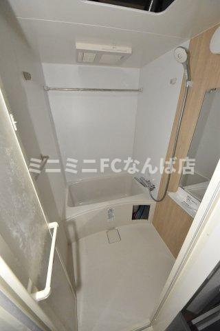 セレニテ夕陽丘エクラの浴室