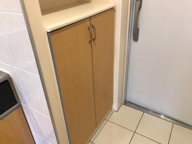 エイチ・ツーオー新深江の玄関|下駄箱