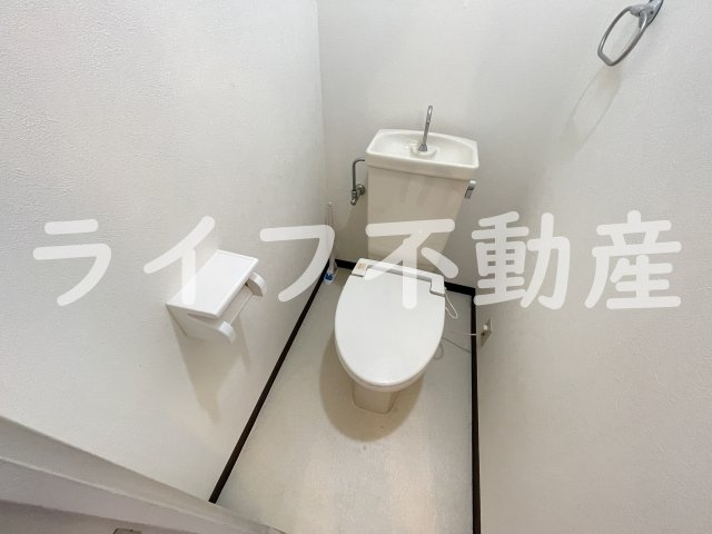 ベルメゾン伍の坪のトイレ|ゆったりとした空間のトイレです