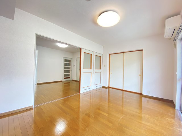 【居間・リビング】