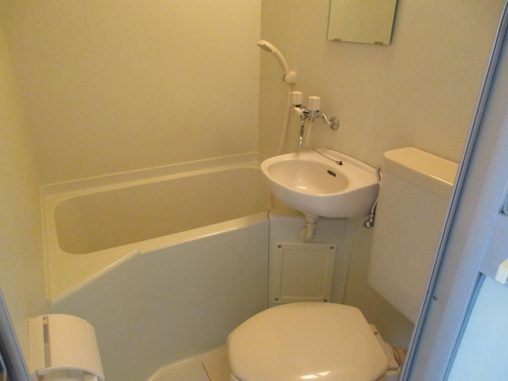 フローラルメゾン武田の浴室