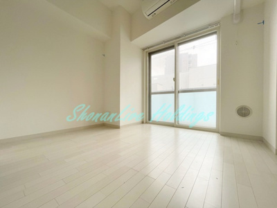 【居間・リビング】 | S-FORT茅ケ崎 | 8帖の広々とした洋室♪